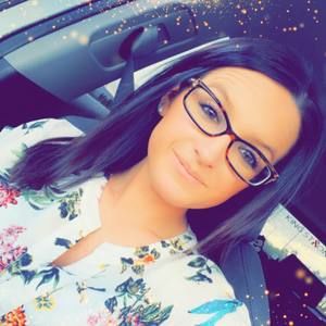 Meet your Posher, Chelsie